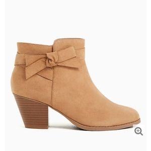 BEIGE FAUX SUEDE SIDE BOW BOOTIE (WW)